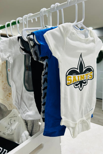 Customizable Baby Oneises & Bibs & Baby Boxes