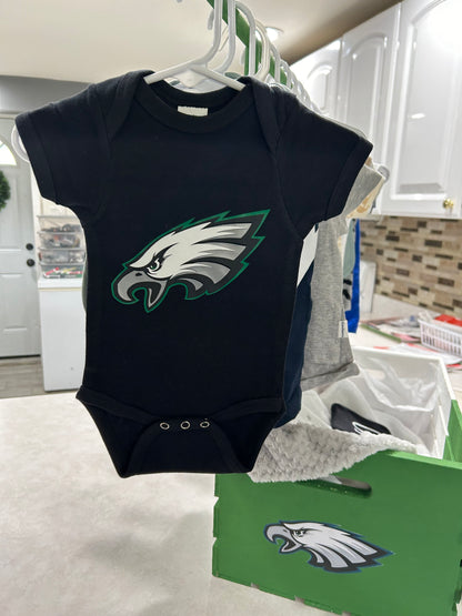 Customizable Baby Oneises & Bibs & Baby Boxes